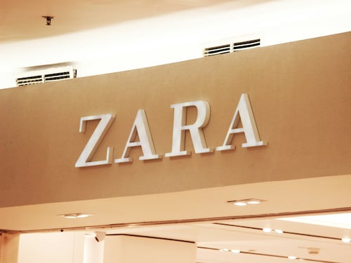 "Modelle troppo magre, irresponsabile". Vietata la pubblicità di un abito di Zara