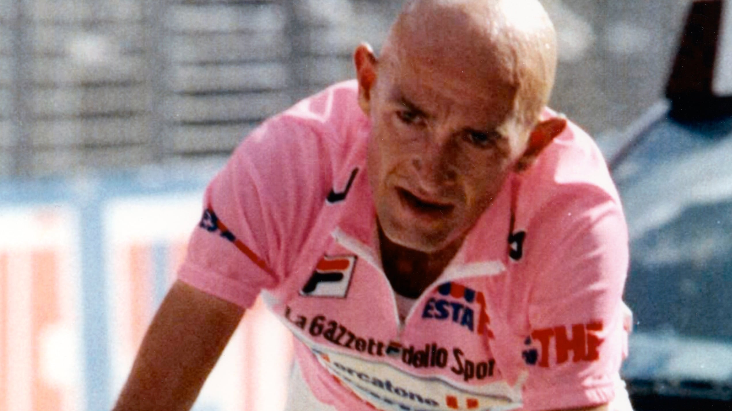 La carriera, la bandana, lo strano decesso. Perché la morte di Marco Pantani è ancora un caso