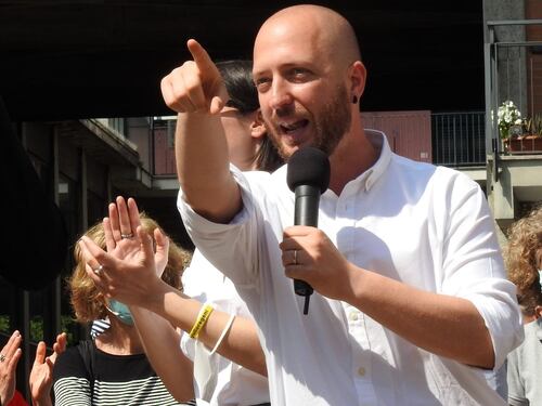 Scontro sul caso Sesto. Il candidato di sinistra: "Mie parole aberranti"