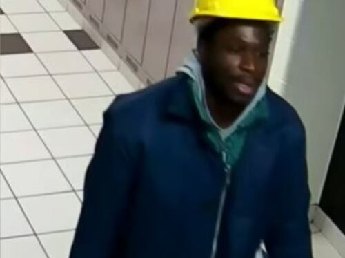 Canada, lanciava escrementi agli studenti: arrestato il seriale che sorrideva alle vittime