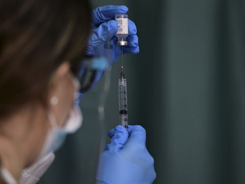 "Molestie all'infermiera lesbica". Il tribunale condanna l'ospedale