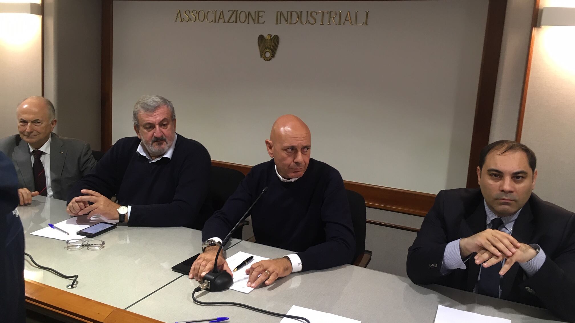 Ex Ilva, Regione Puglia e sindaco di Taranto al fianco dell'indotto
