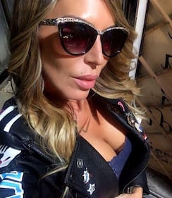 Guendalina Canessa, selfie da urlo allo specchio 14