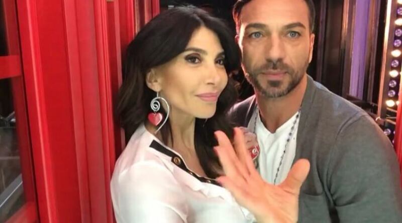 Carmen Di Pietro, sexy soubrette ieri e oggi 10