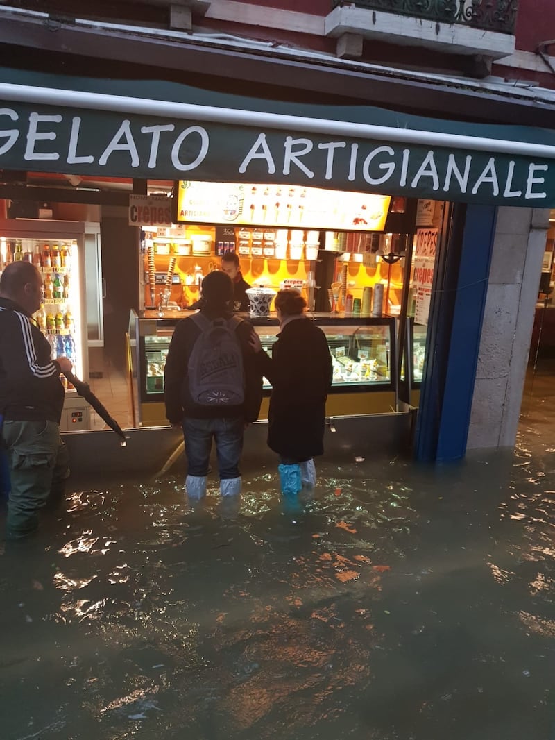 Maltempo in Veneto. Ponte della Priula: crolla il ponte 1