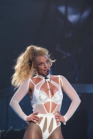 Britney Spears, sexy addominali su Twitter 20