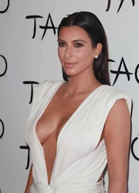 Kim Kardashian, immagini sexy 11