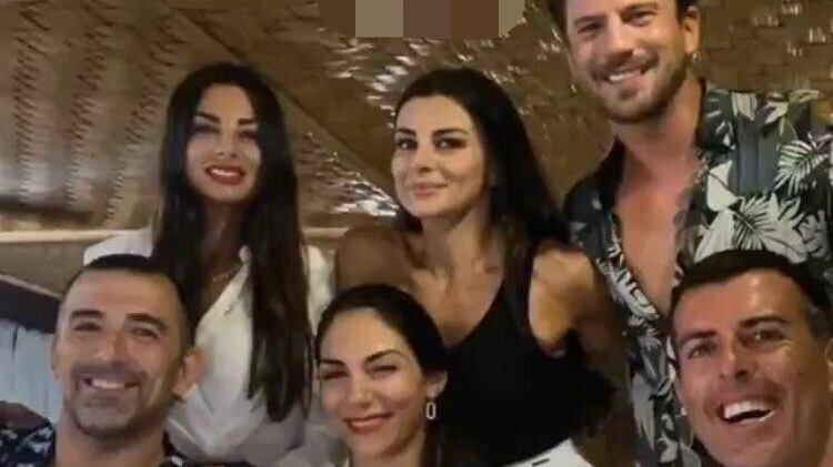 Sulla torta spunta una svastica: Serena Enardu nella bufera