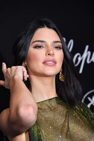Kendall Jenner sexy a Cannes 19