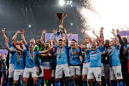 Tripudio azzurro a Napoli: le immagini più belle della festa scudetto 3