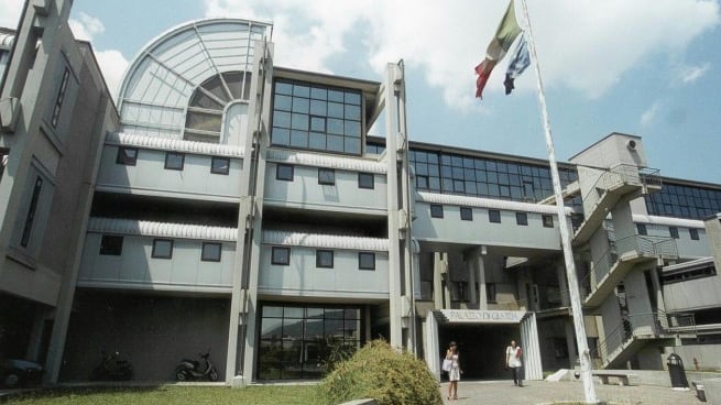 "Si chiama come uno stupratore". Così Francesco perde il lavoro