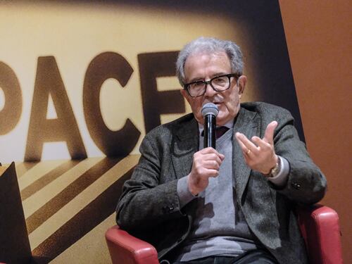 "Intollerabili le disuguaglianze". Anche Prodi sposa la patrimoniale. E "riabbraccia" Schlein