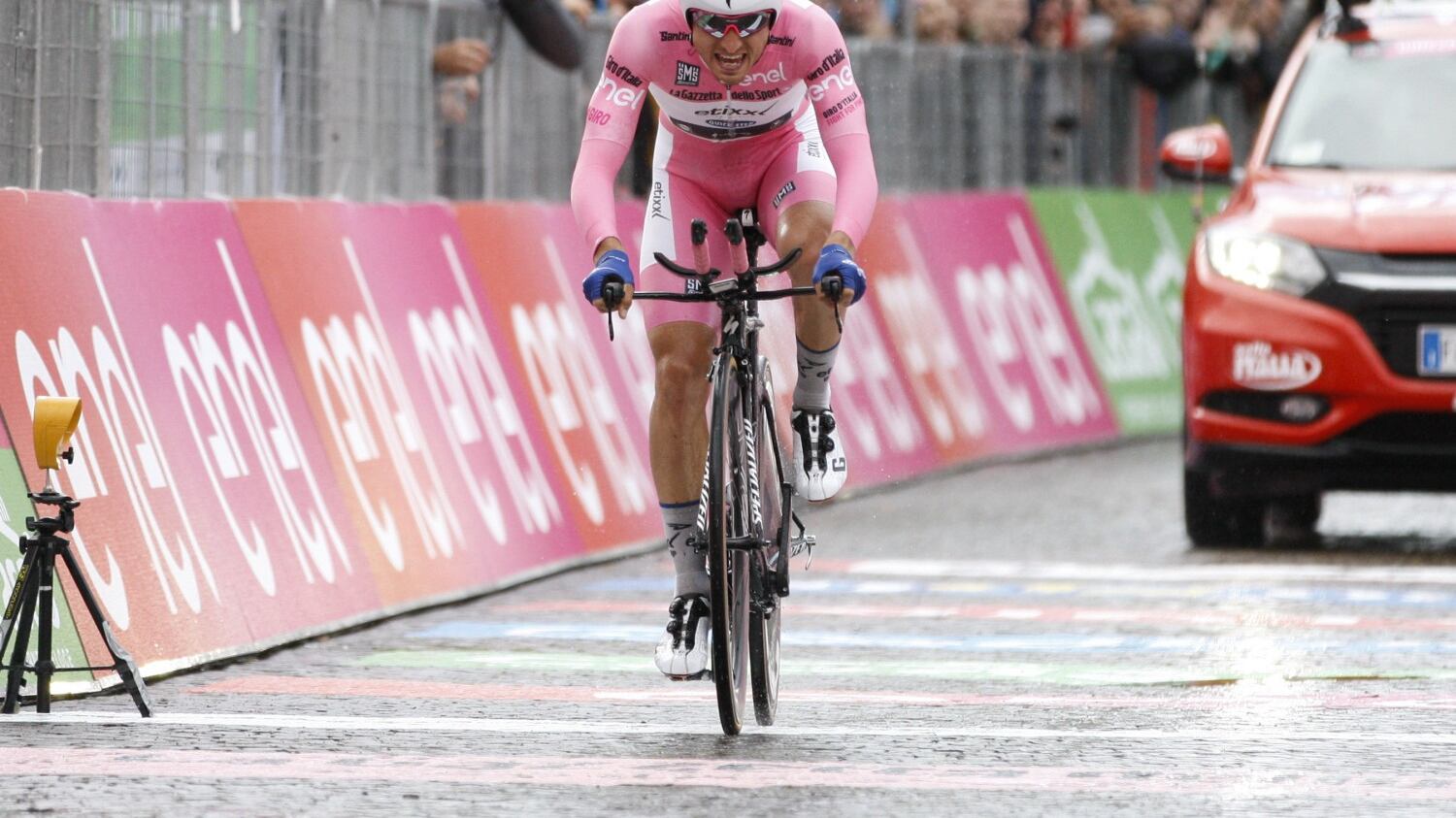 Il «sciur» Brambilla si tiene la maglia