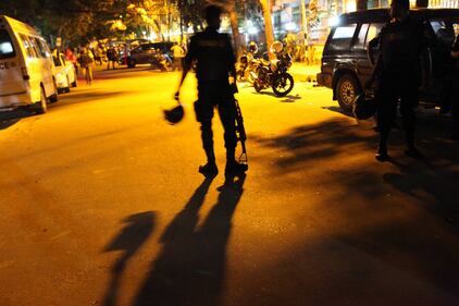 Isis prende ostaggi nella capitale del Bangladesh 1