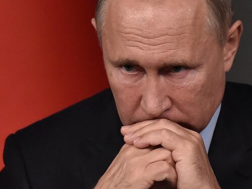 Petrolio, armi e 17 miliardi: il dittatore è il "tesoro" di Putin