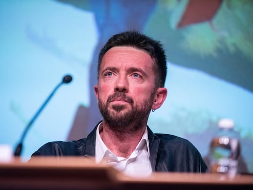 "Si esalta con Salvini e Meloni". Il delirio di Scanzi sul tifoso molestatore
