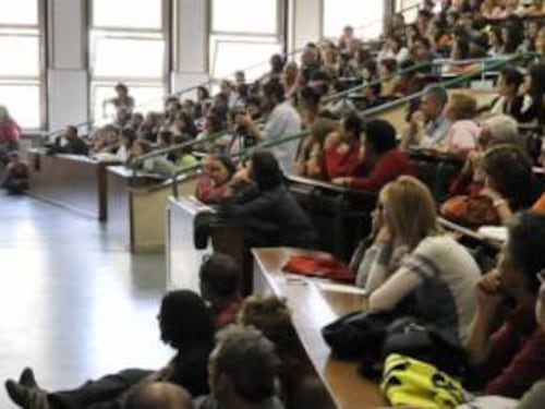 Sciopero degli esami nelle Università, gli studenti: "Sospendetelo"