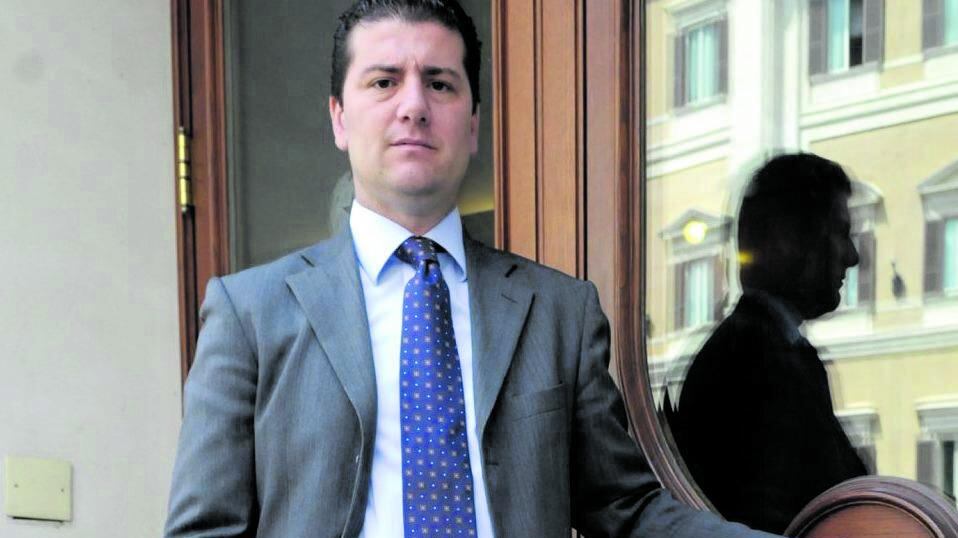 "Alloggi invivibili". L'ira degli agenti