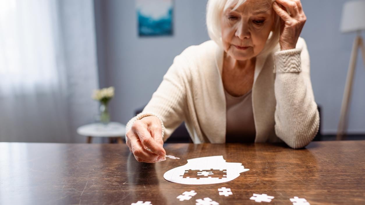Alzheimer: maggiori rischi di contrarlo se è stato sviluppato dalla madre. Lo studio