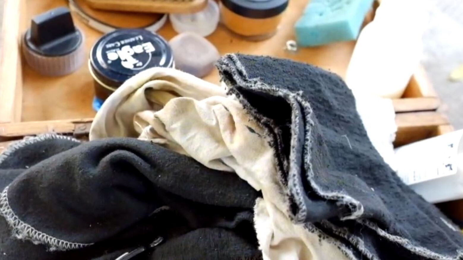 Palermo, tra scarpe e spazzole, il ritorno degli sciuscià