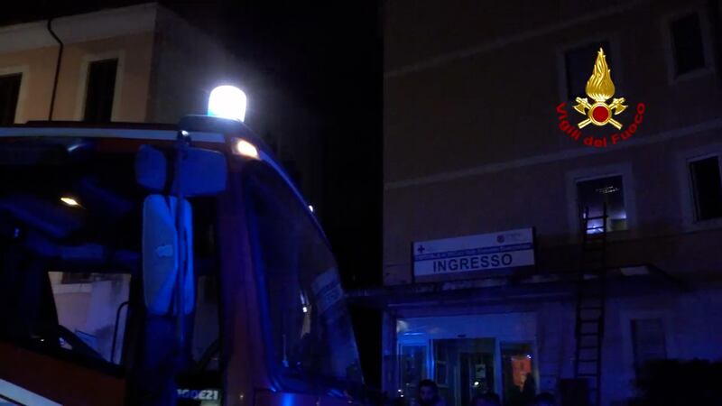 Ospedale in fiamme a Tivoli, le immagini dei soccorsi 5
