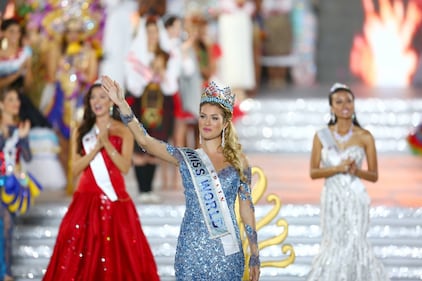 Mireia Lalaguna, la nuova miss mondo 16