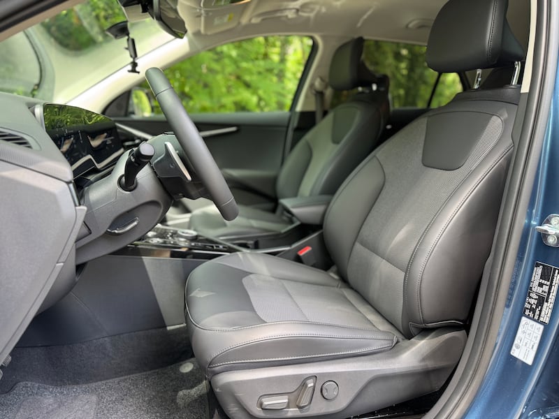 Kia Niro Trifuel: guarda la gallery del crossover ibrido anche a GPL 13