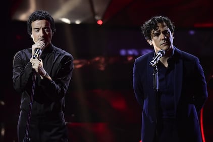 Sanremo 2024: ecco il look della quarta serata del Festival di Diodato 1