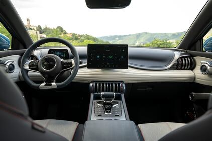 BYD Atto 3, guarda tutte le foto 22