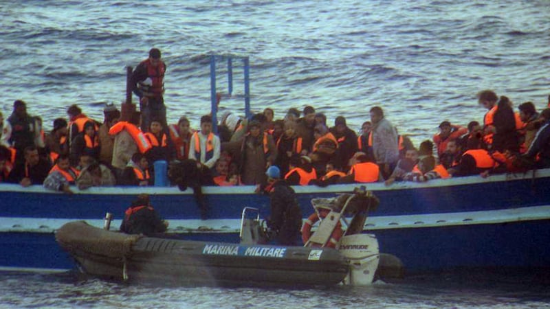 Le Ong ci hanno “scaricato” 229mila migranti