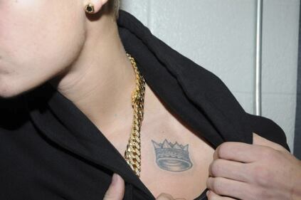 Justin Bieber, le foto dei tatuaggi in centrale 12