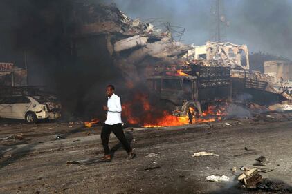 Mogadiscio, esplode un'autobomba: più di 200 vittime 18