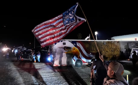 "Take Our Border Back": la marcia del patrioti per i confini Usa 8
