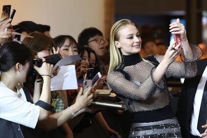 Fan in delirio per la premiere di "X-Men: Dark Phoenix"  2