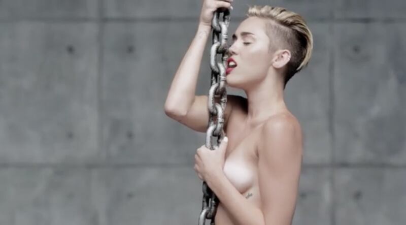 Miley Cyrus nuda per Terry Richardson 14