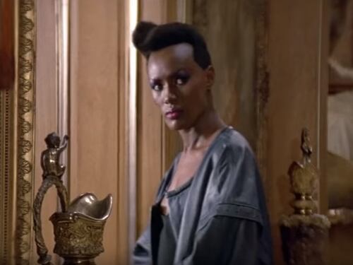 Grace Jones abbandona James Bond pochi minuti dopo essere arrivata sul set
