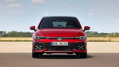 Volkswagen Golf 2024, guarda tutte le foto 17