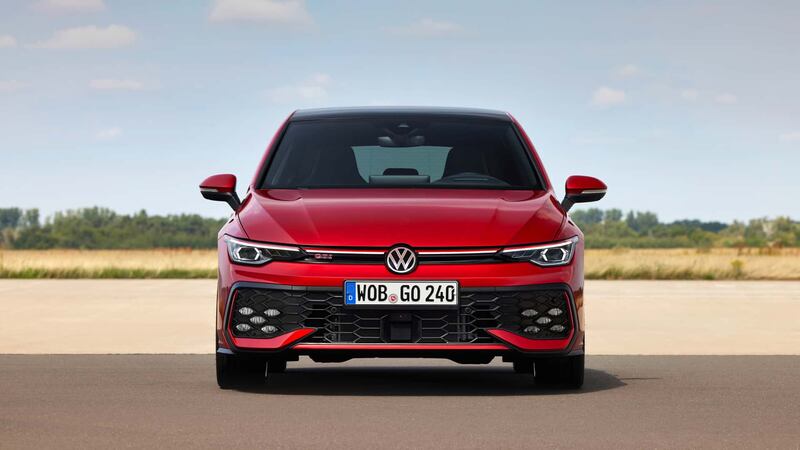 Volkswagen Golf 2024, guarda tutte le foto 17