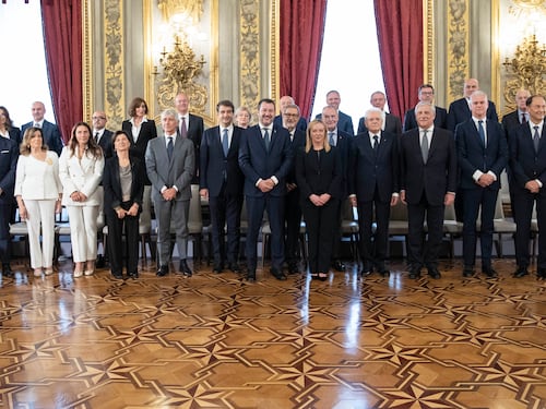 Riunioni di toghe rosse, intrusioni e caso Striano. Il complotto strisciante per abbattere il governo