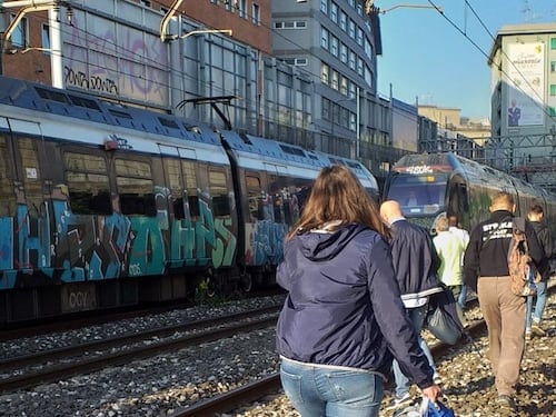 Circumvesuviana, l'ira di De Luca: "Il mitra contro i disagi"