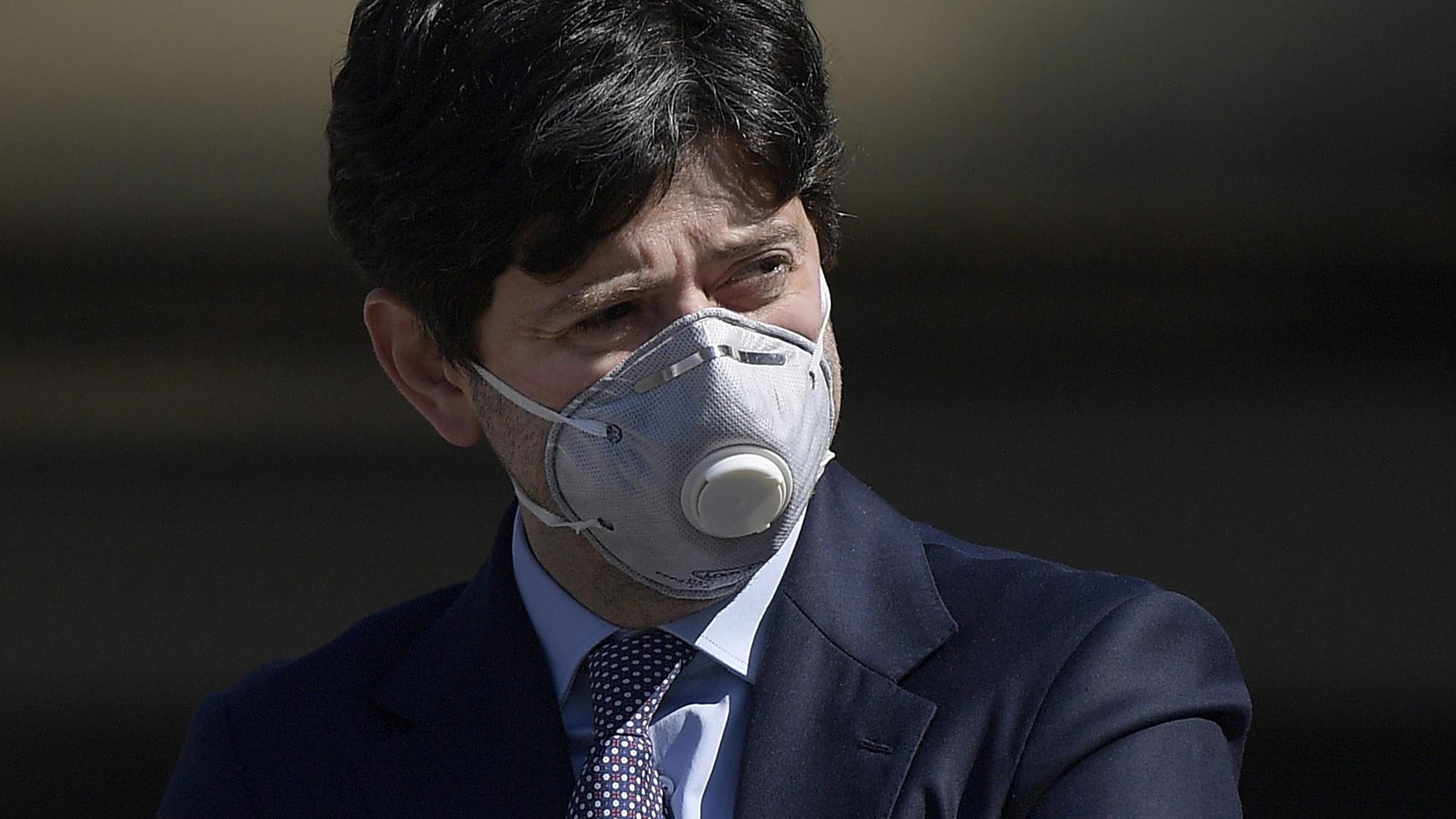 "Evento per 60 persone". Il mistero della presentazione dell'ex ministro Speranza a Firenze