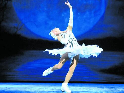 "Il lago dei cigni", ora il balletto romantico si fa anche sul ghiaccio