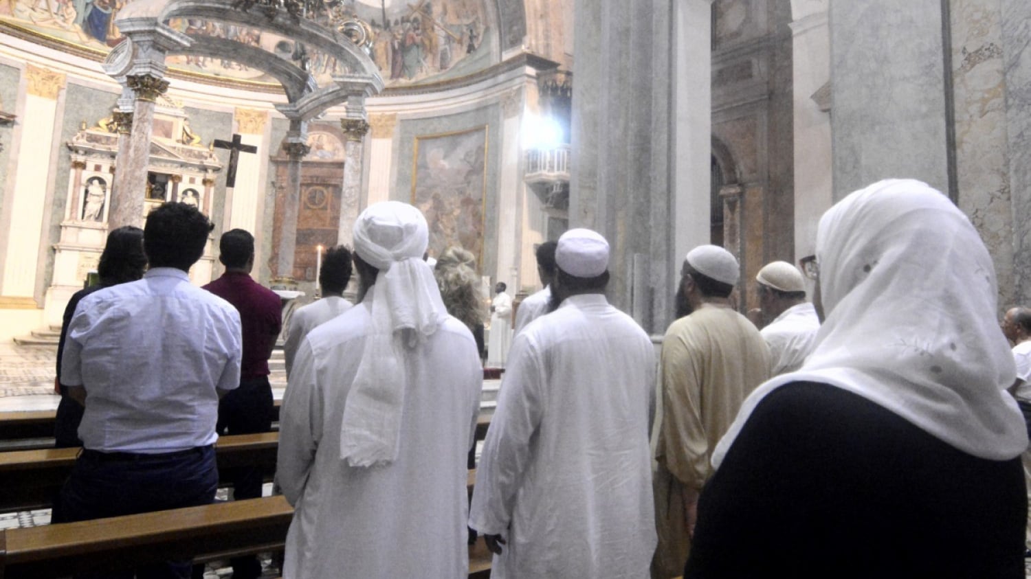 I cattolici non sono benvenuti: schiaffo della Grande Moschea