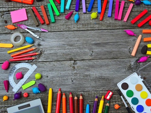 Oggi si torna a scuola: ecco quanto ci costa la stangata nello zaino