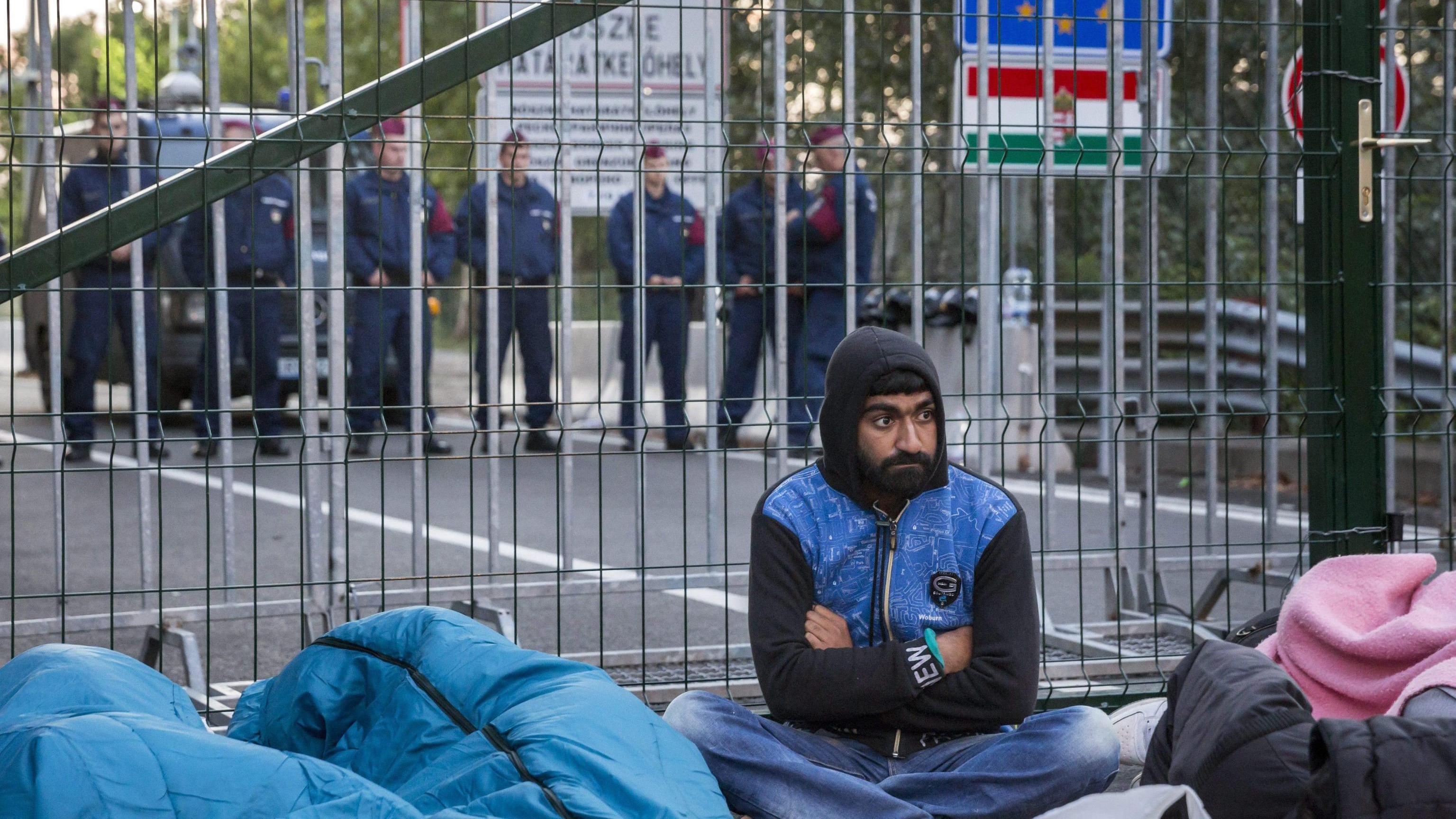 L'Ungheria chiude le frontiere: arrestati già 10mila immigrati