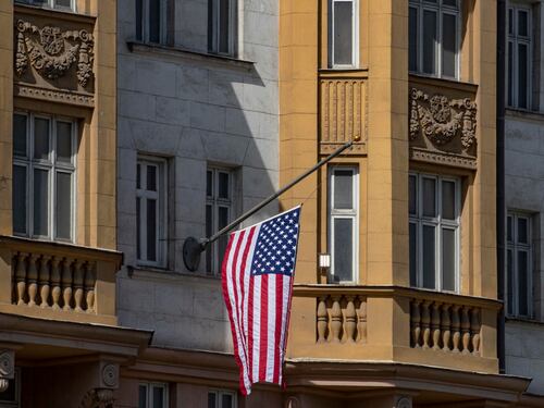 "Via dalla Russia immediatamente": l'allarme dell'ambasciata Usa a Mosca