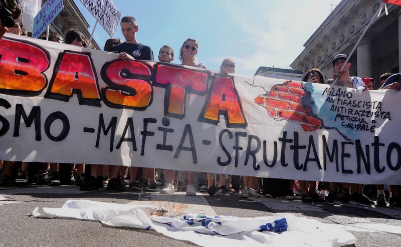 Stranieri e sinistra in corteo contro Salvini 8