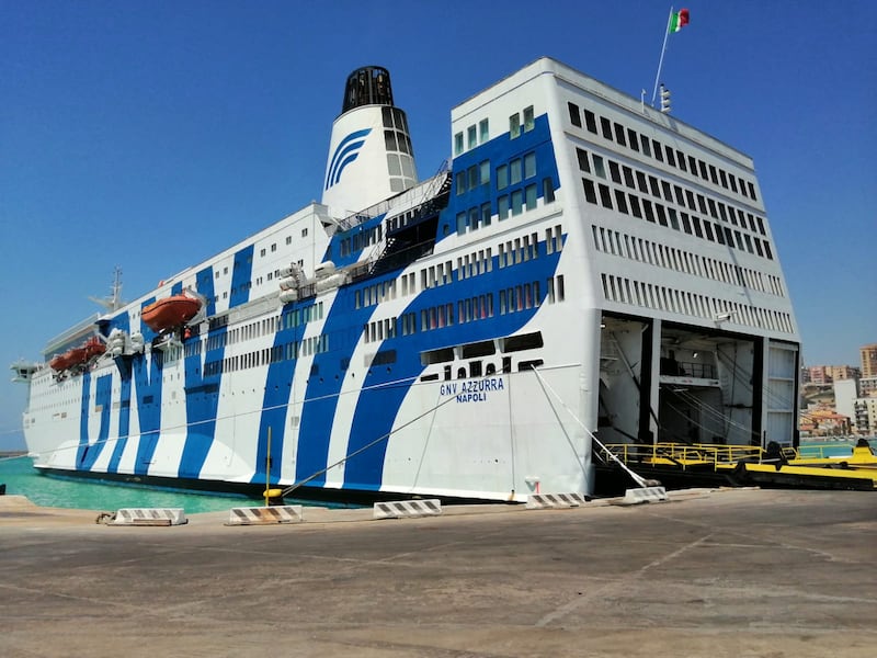 nave Azzurra