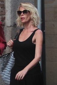 Alessia Marcuzzi hot in vacanza 9