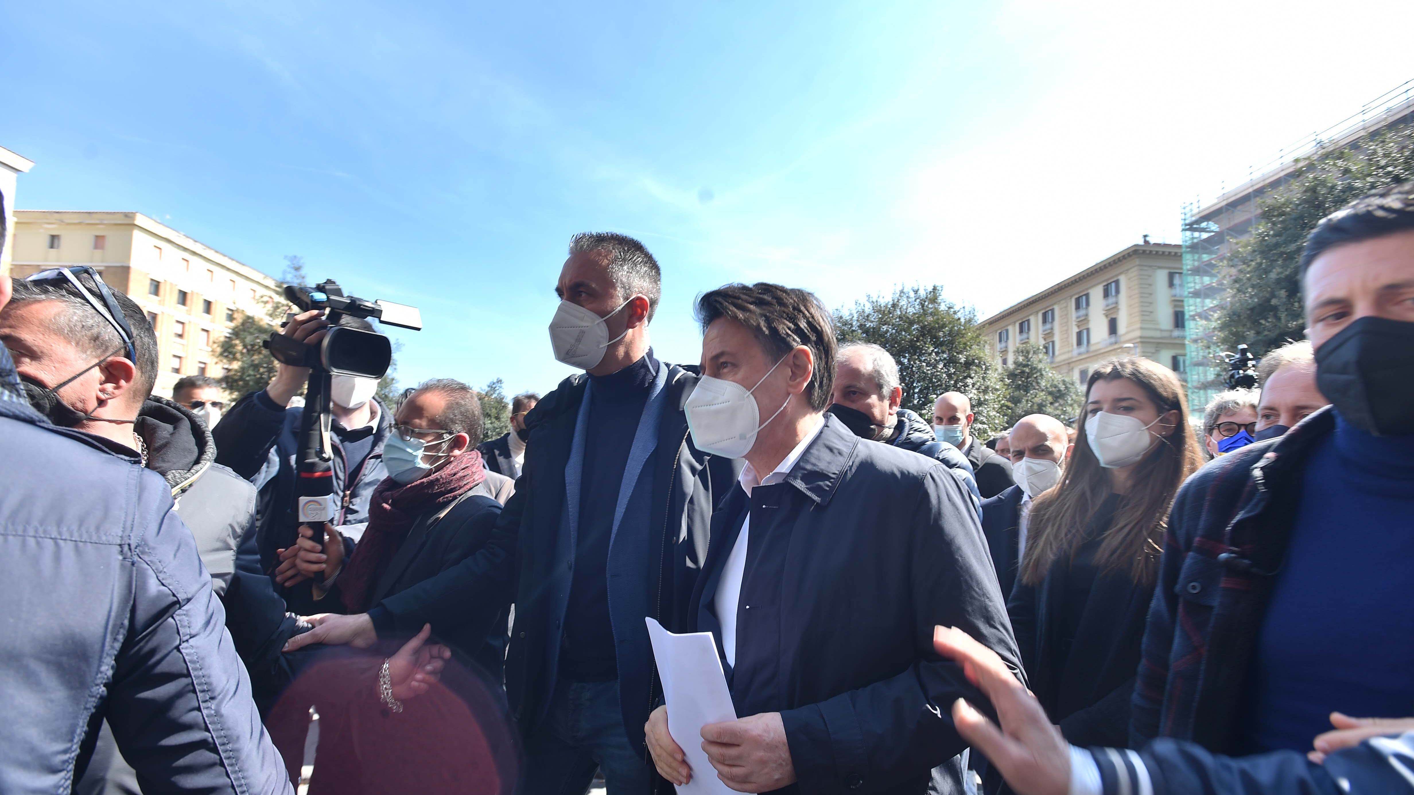 Conte colleziona flop: così le piazze affossano i 5 Stelle